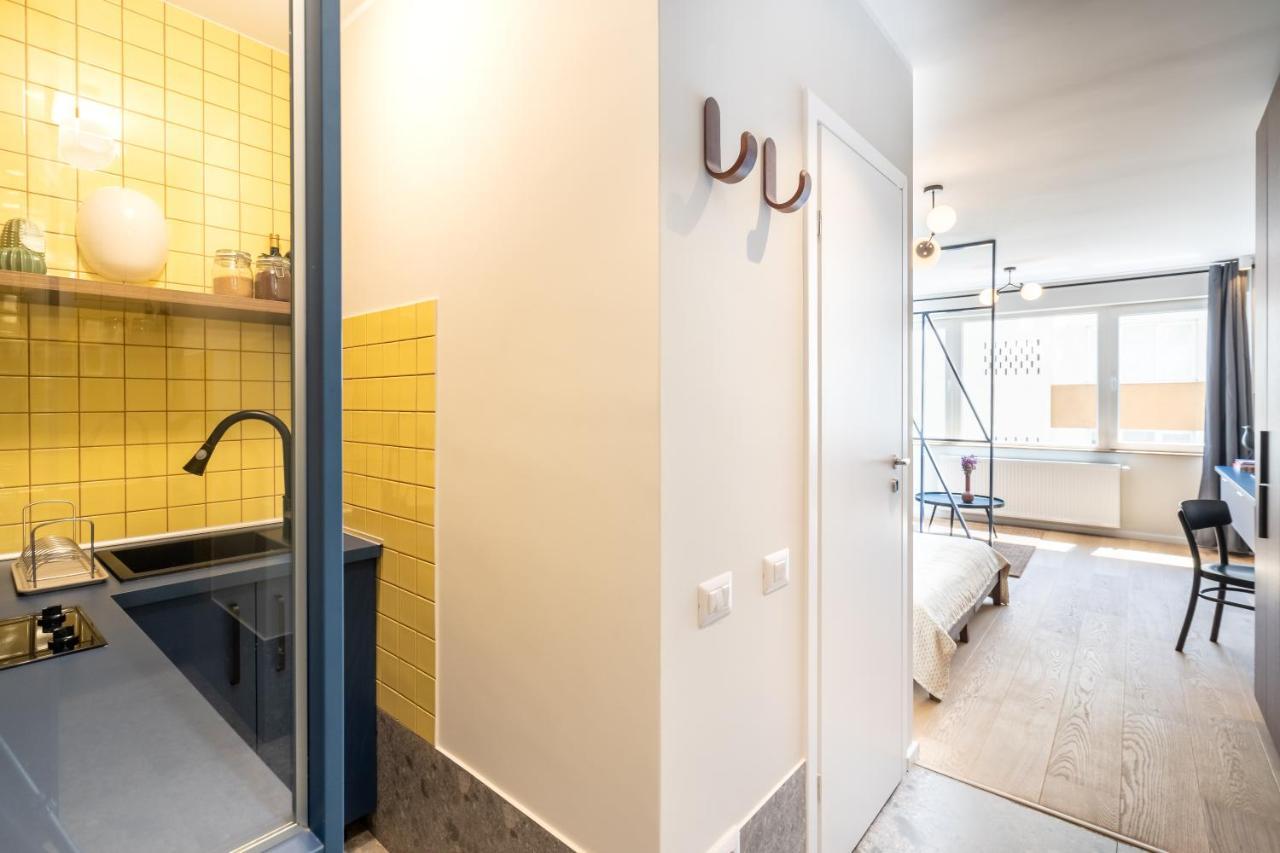 Elegant Studio In The Heart Of The Town بوخارست المظهر الخارجي الصورة